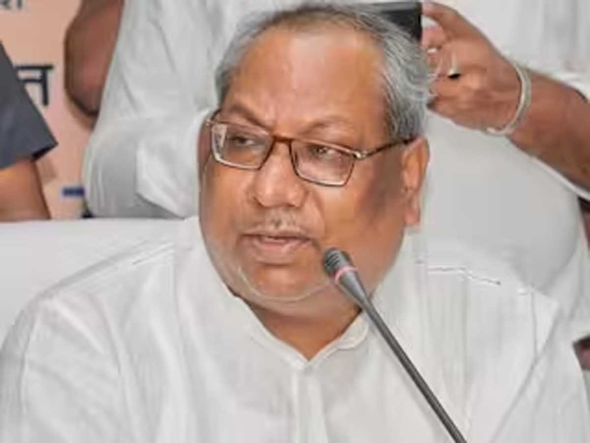 बंटेंगे तो कटेंगे वाले बयान पर संजय निषाद बाेले, इससे देश की प्रगति नहीं होगी